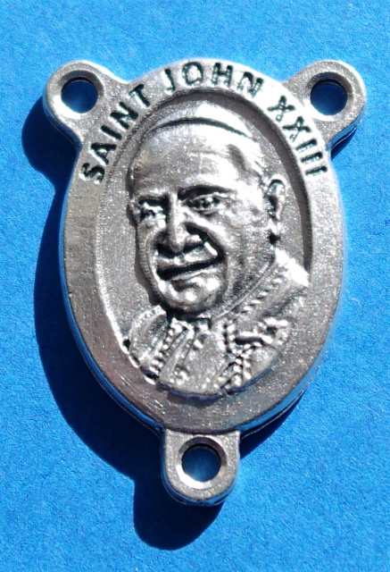 Pope St. John XXIII Rosary Centerpiece